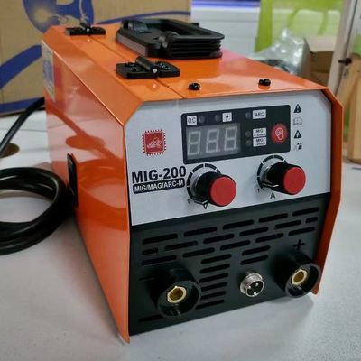 IGBT Inverter Arc Welding Machine MIG 200 met 50/60HZ Frequency en Flux Coreed Wire