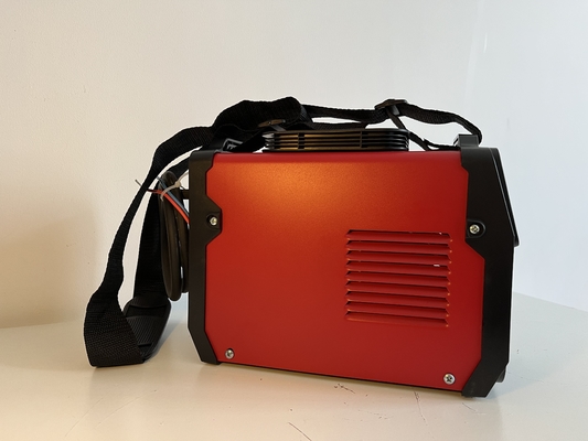 Draagbare Mini IGBT DC MMA-sweismachine met een nominale uitgangsstroom van 120 A en een ingangsspanning van 220 V